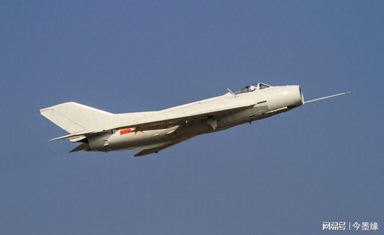 歼67战斗机，空中力量的崭新篇章，歼67战斗机，空中力量的新纪元