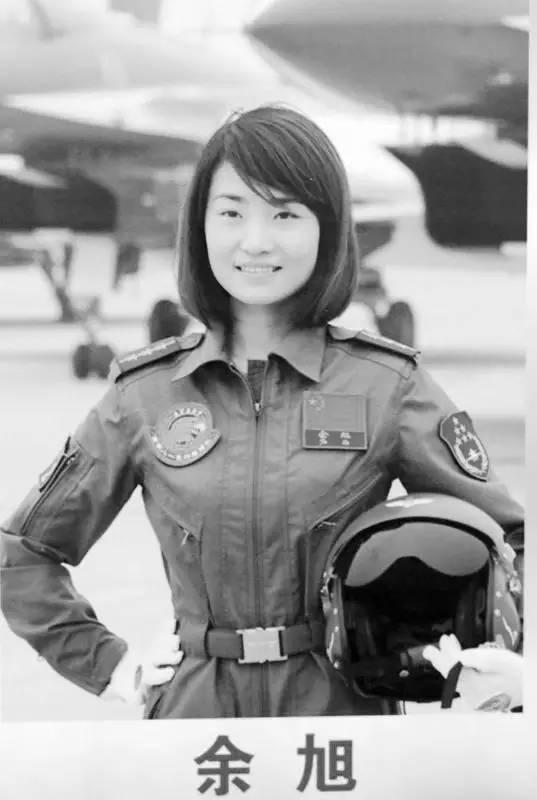 歼-10纸飞机折法,可飞行的军事模型,歼-10纸飞机折法,探索可飞行的军事模型折纸艺术