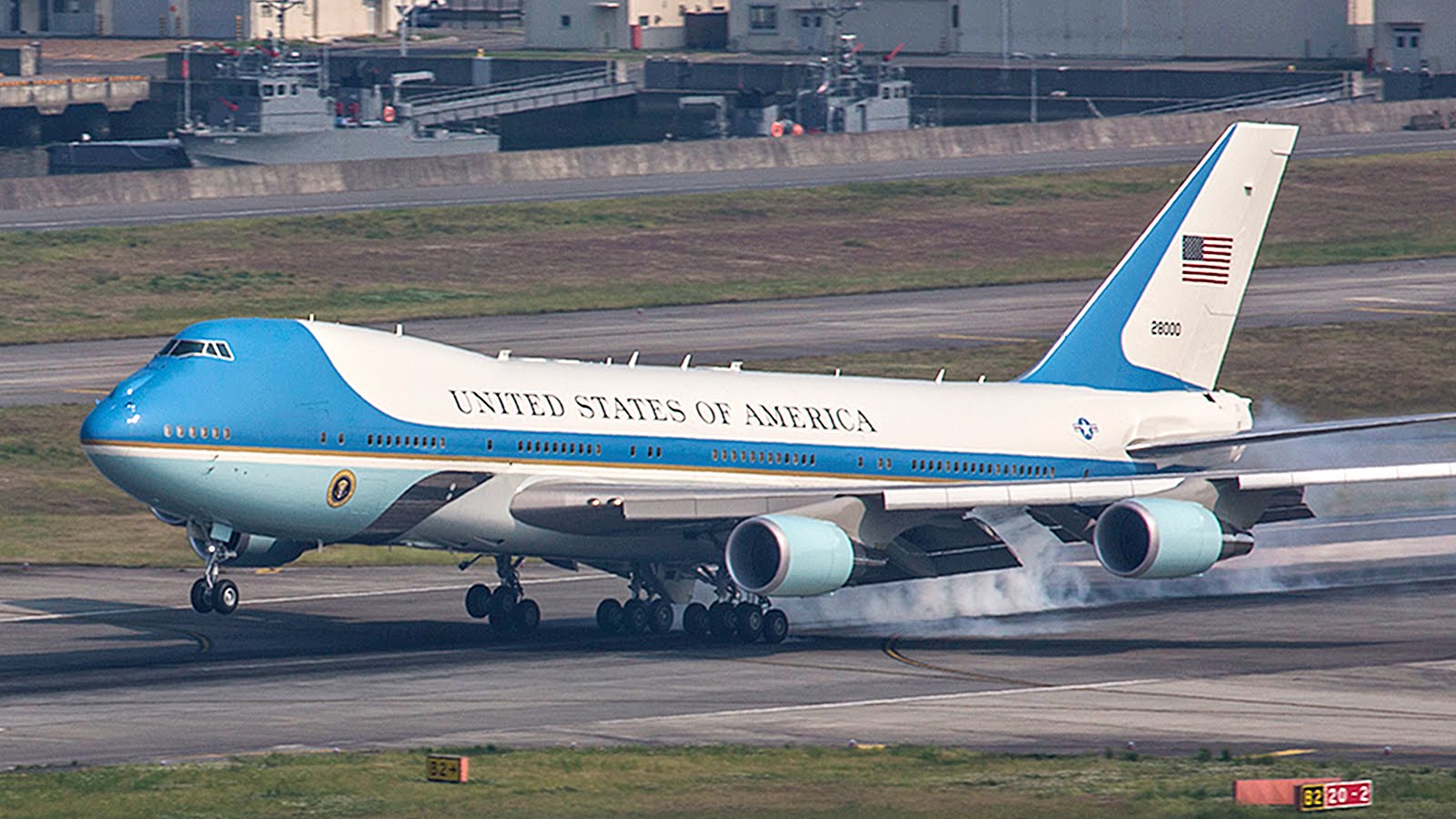 空军一号，谁的专机？，空军一号，揭秘专机背后的故事