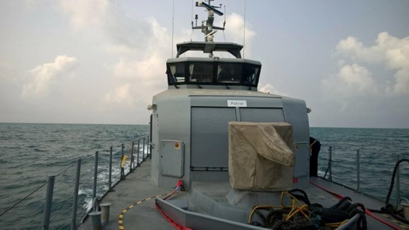 中国海军舰艇型号吨位一览表(2022年),中国海军舰艇型号吨位概览(2022年最新版)