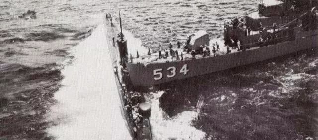 纪念英雄,中国潜艇兵在十月十四日的牺牲,纪念中国潜艇兵英勇牺牲,致敬英雄不朽魂