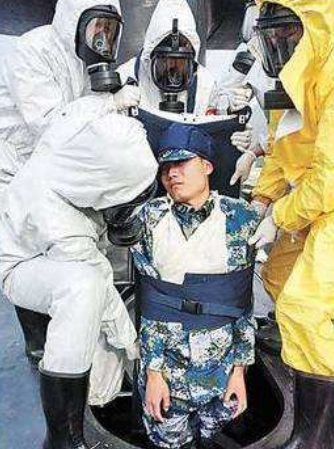 纪念英雄,中国潜艇兵在十月十四日的牺牲,纪念中国潜艇兵英勇牺牲,致敬英雄不朽魂