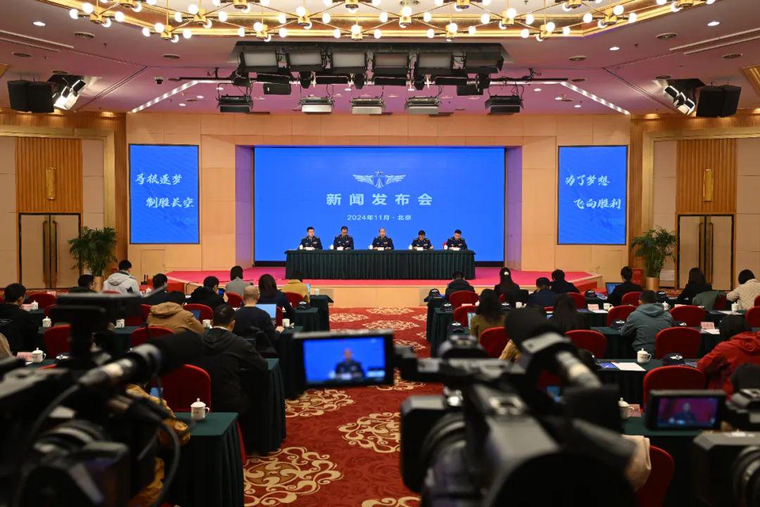 新闻发布会一般在哪里开展及其背景环境与重要性,新闻发布会详解,举办地点、背景环境及其重要性