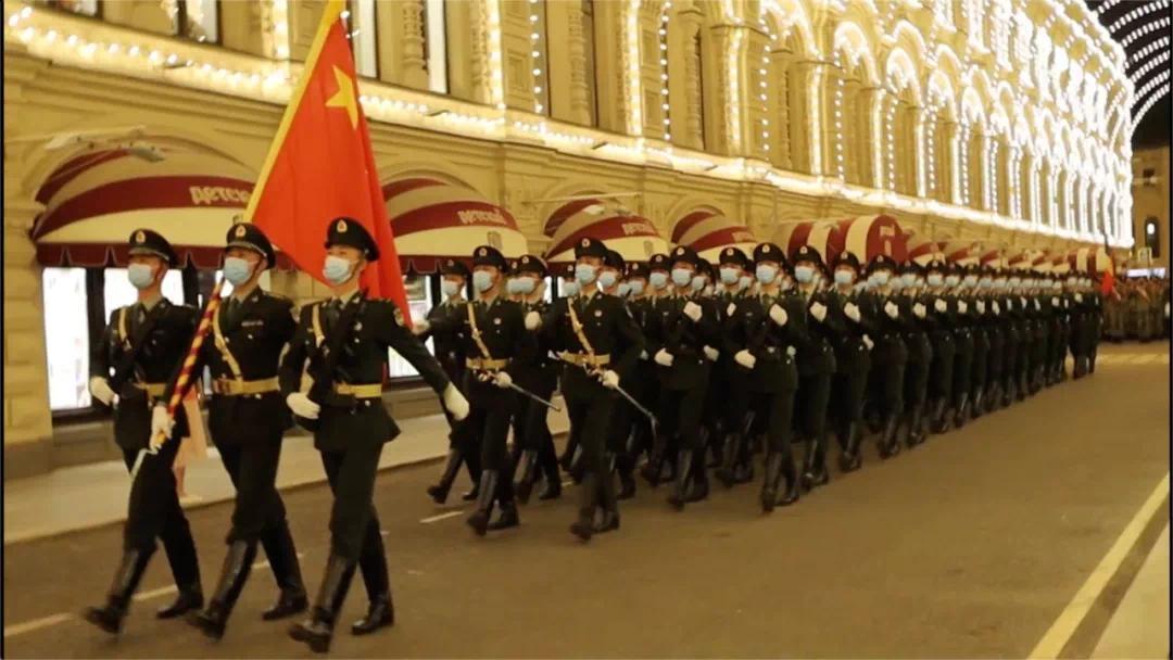 今年中国参加红场阅兵了吗？深度解读中国的参与和阅兵意义，深度解读，中国参与红场阅兵的意义与影响