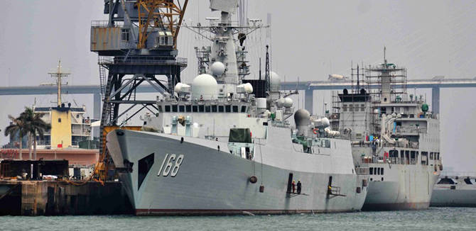 中国海军的崭新力量,052B驱逐舰升级之路,中国海军新星闪耀,052B驱逐舰升级之路揭秘