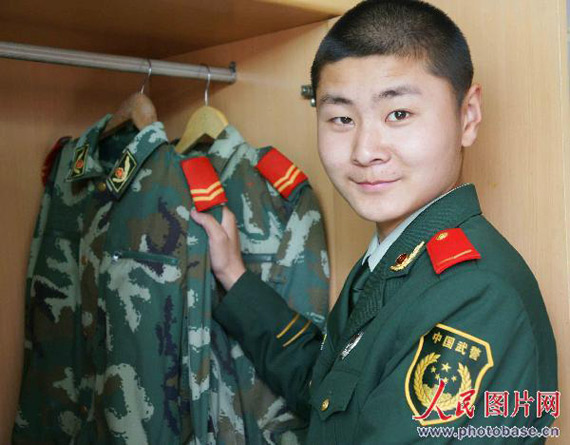 武警的制服,荣耀与担当的象征,武警制服,荣耀与担当的象征