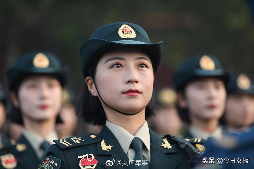 女兵方队高清,展现新时代巾帼英雄的风采,新时代巾帼英雄风采,女兵方队高清展示
