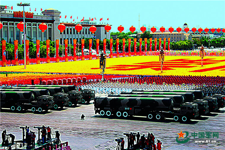 阅兵盛典,回顾2009完整版视频,阅兵盛典回顾,2009完整版视频呈现