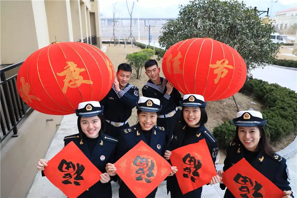 海军过年放假吗？——海军节日与春节假期的探索，海军节日与春节，海军的假期安排探索