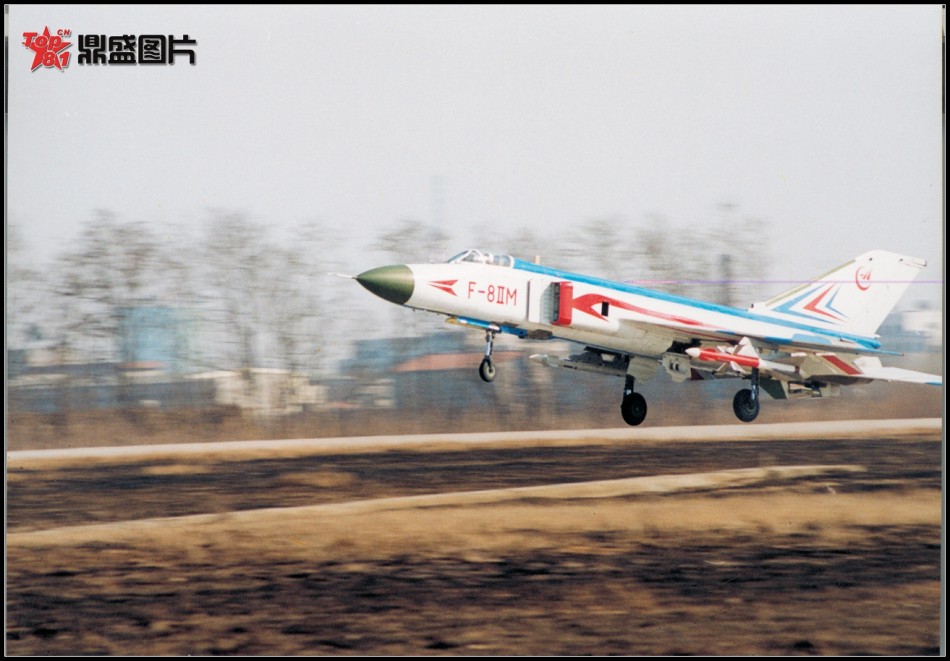 歼八战斗机全家桶，历史、技术特点与影响，歼八战斗机全家桶，历史、技术特点与深远影响