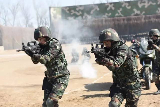 中国女特种兵照片大全,揭示神秘面纱下的坚韧与力量,中国女特种兵照片集,坚韧与力量的神秘面纱揭秘