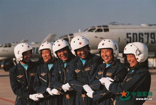 中国空军服装图片大全,历史与现代的融合,中国空军服装图片集锦,历史与现代的交融展现