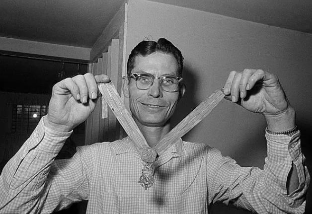 一级解放勋章获得者享有的待遇及其荣誉意义,一级解放勋章获得者享有的待遇及荣誉意义探究