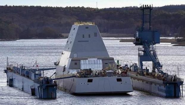 中国第一艘航母,辽宁舰的尺寸与意义,中国首艘航母辽宁舰,尺寸震撼,意义重大