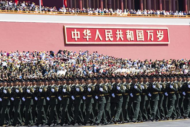 纪念与荣耀，2015年反法西斯胜利阅兵式，纪念反法西斯胜利，2015阅兵式彰显荣耀与力量