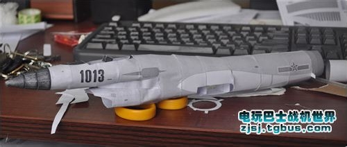 手工制作歼十战斗机模型，传承匠心，展现航空魅力，手工制作歼十战斗机模型，传承匠心，展现航空风采