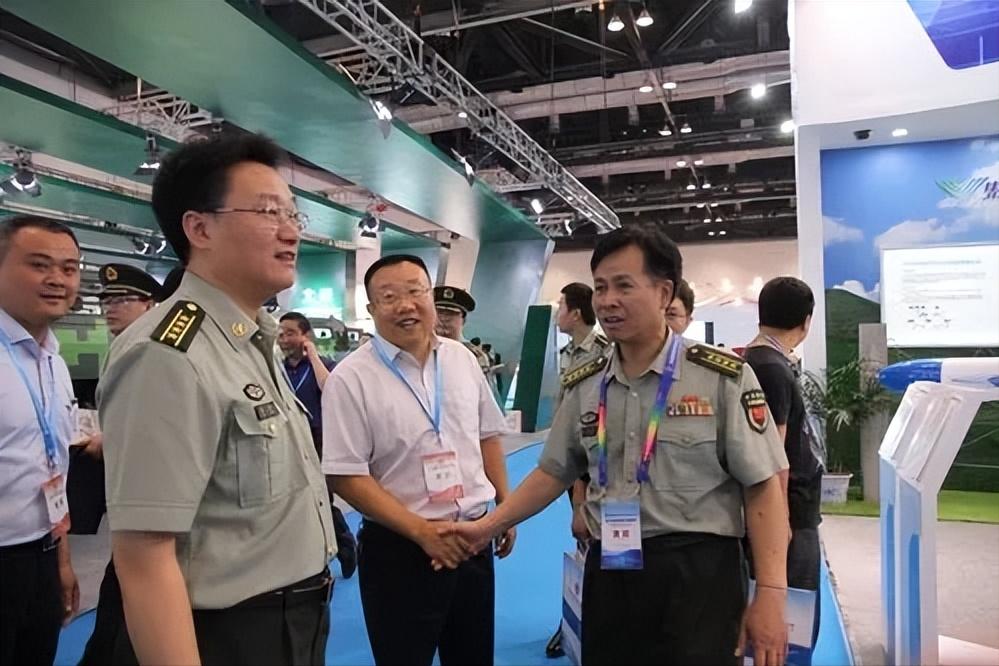 中国海军现代化进程中的关键力量,几艘052C型导弹驱逐舰的探究,中国海军现代化进程中的关键力量,深度探究052C型导弹驱逐舰