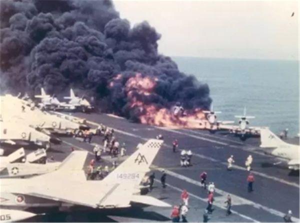 二战结束时美国的航母数量及其影响,二战结束时美国航母数量及其影响力探究