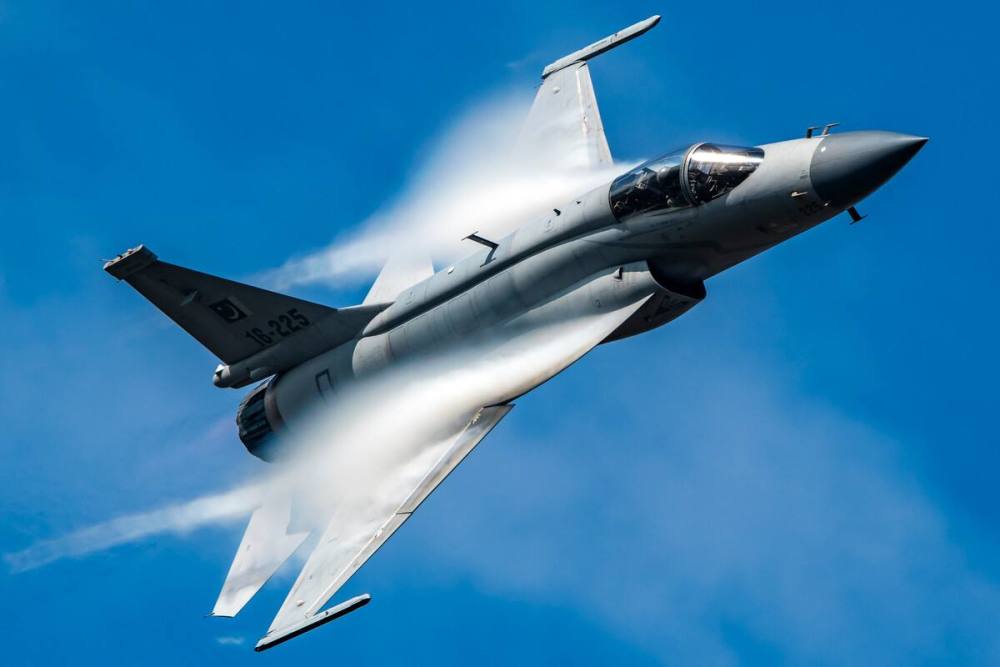 歼-10C在巴基斯坦的最新战况,空中力量的新篇章,巴基斯坦歼-10C战况揭秘,空中力量的新篇章