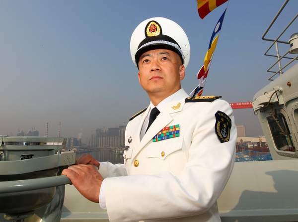 郑州舰舰长事件,深度解读与反思,郑州舰舰长事件深度解读,反思与启示