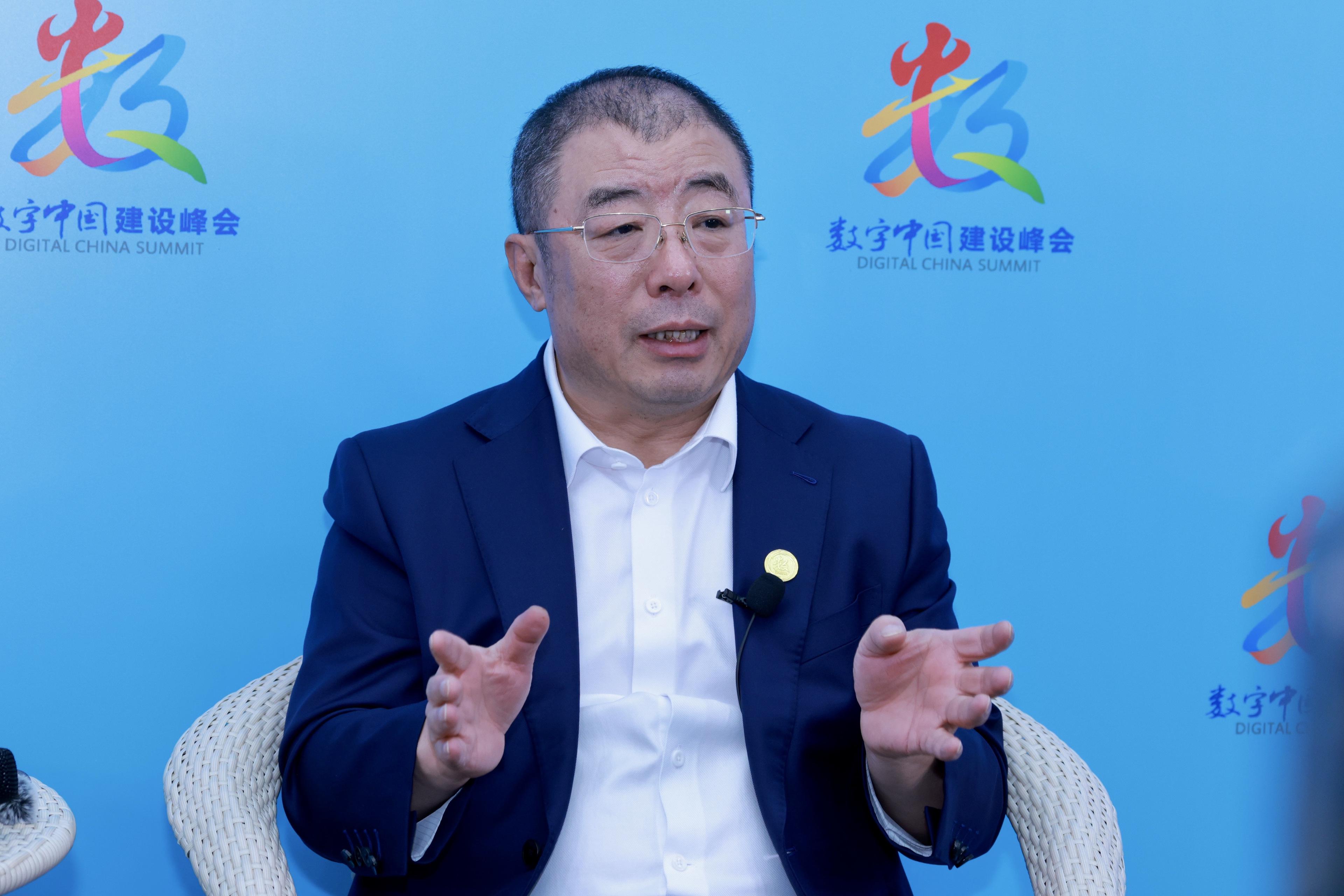 齐向东女儿的名字与个人资料探究,齐向东女儿的名字及个人资料揭秘