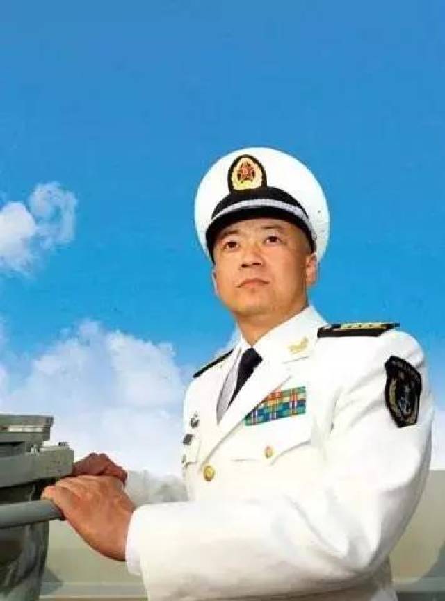 航母舰长为什么不是少将,职责、角色与海军军衔体系深度解析,深度解析,航母舰长的职责与角色——海军军衔体系中的非少将地位