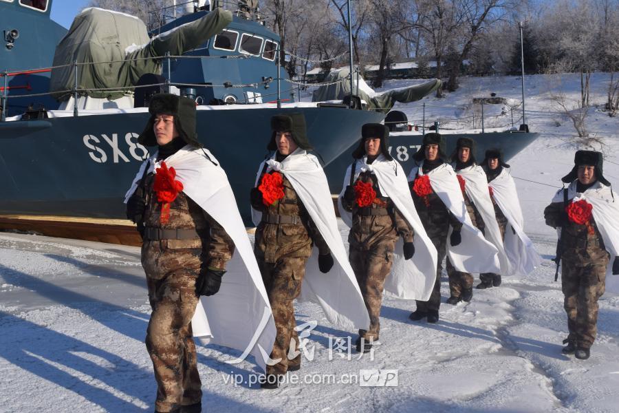 边防战士为什么要站岗,守护边疆的无私奉献与崇高使命,边防战士站岗守护边疆,无私奉献与崇高使命的彰显