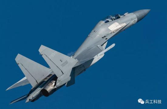 歼-16战斗机不断改进,展现中国航空工业的卓越实力与持续创新力,歼-16战斗机持续进化,展现中国航空工业的卓越实力与创新力