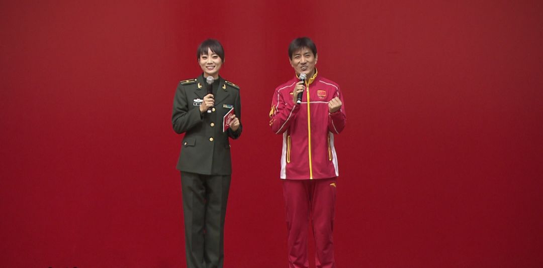 尹梦,中央军事频道的主持人风采,尹梦,中央军事频道主持人的魅力风采