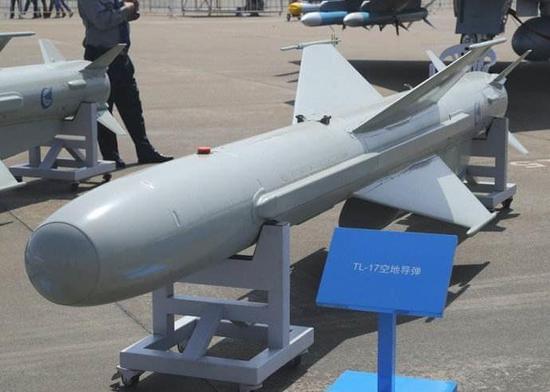 鹰击长空,精准制导——鹰击18制导系统深度解析,鹰击长空之精准制导,鹰击18制导系统深度探讨