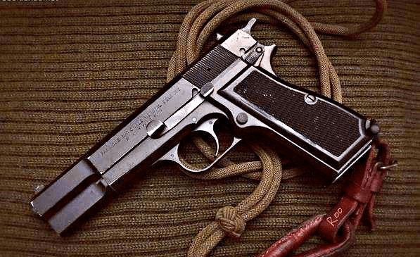 勃朗宁1935年在中国的名字与影响,勃朗宁在中国的名字与深远影响,1935年的回顾与探索