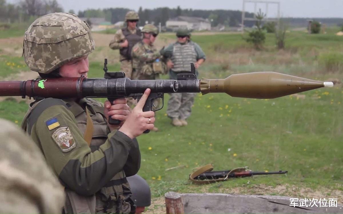 RPG火箭筒能否击穿99A,深入解析与探讨,RPG火箭筒与99A坦克对决,深入解析与探讨其击穿能力