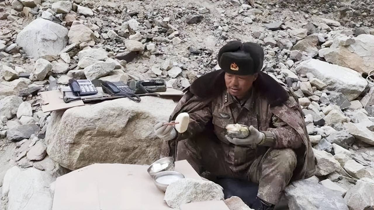 祁发宝子女现状,传承与成长的力量,祁发宝子女现状,传承英雄精神,成长的力量熠熠生辉