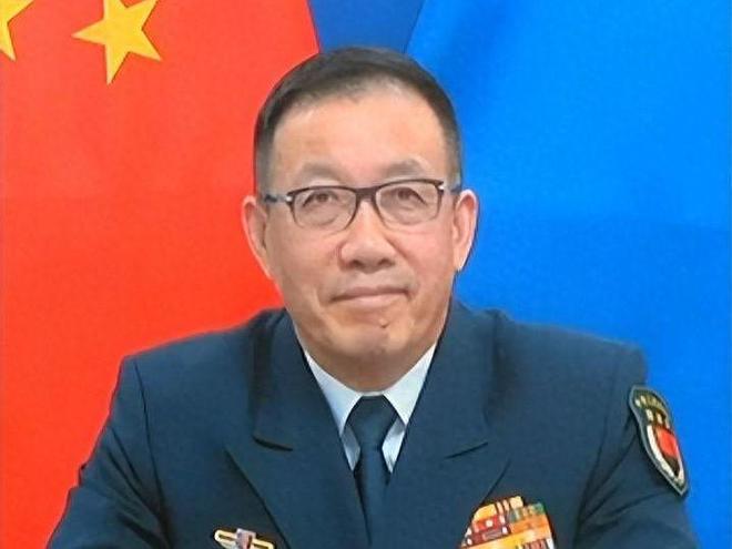 我国新任防长履新,新的征程,新的挑战,新任防长踏上征程,迎接挑战,开启国防新篇章