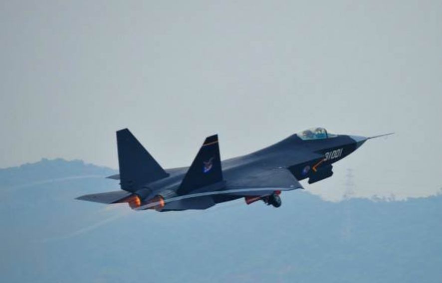 鹘鹰战机上的鹰,翱翔天际的雄壮与智慧,鹘鹰战机之雄壮智慧,翱翔天际的雄鹰