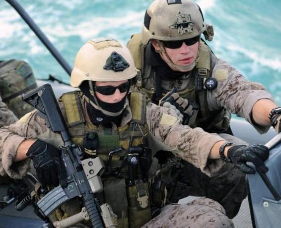 突击队与特种部队,哪个更胜一筹?,特种部队与突击队,谁更胜一筹?对比解析