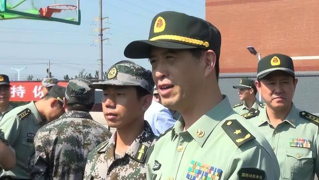 揭秘钟军长,一位英勇无畏的指挥官——来自二十一集团军的杰出代表,钟军长,二十一集团军英勇指挥官的传奇故事
