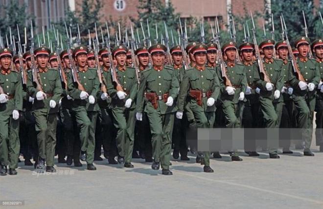 中国集团军的数量与布局，一种战略与历史的视角，中国集团军的数量与布局，战略与历史的透视