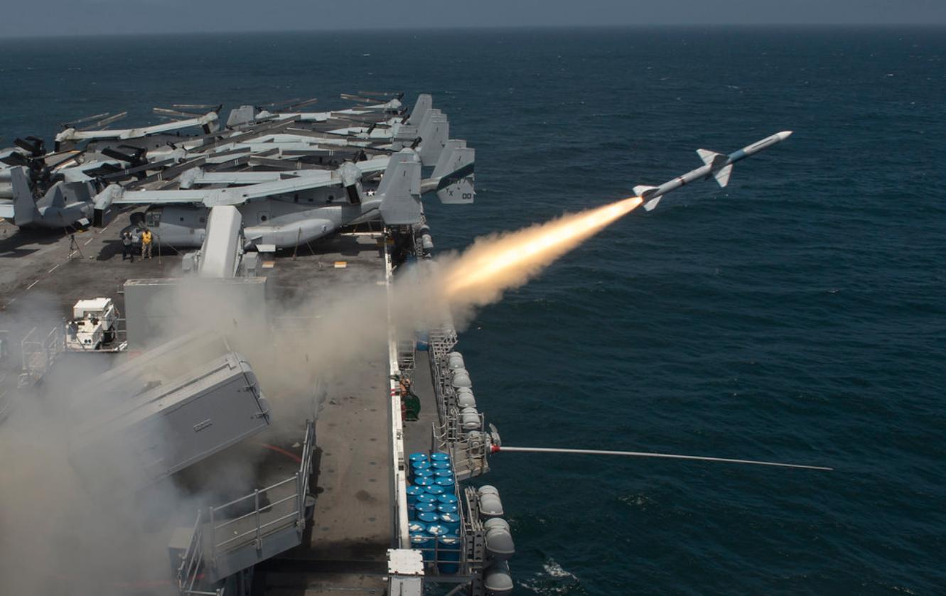 历史与现实交织/碰撞