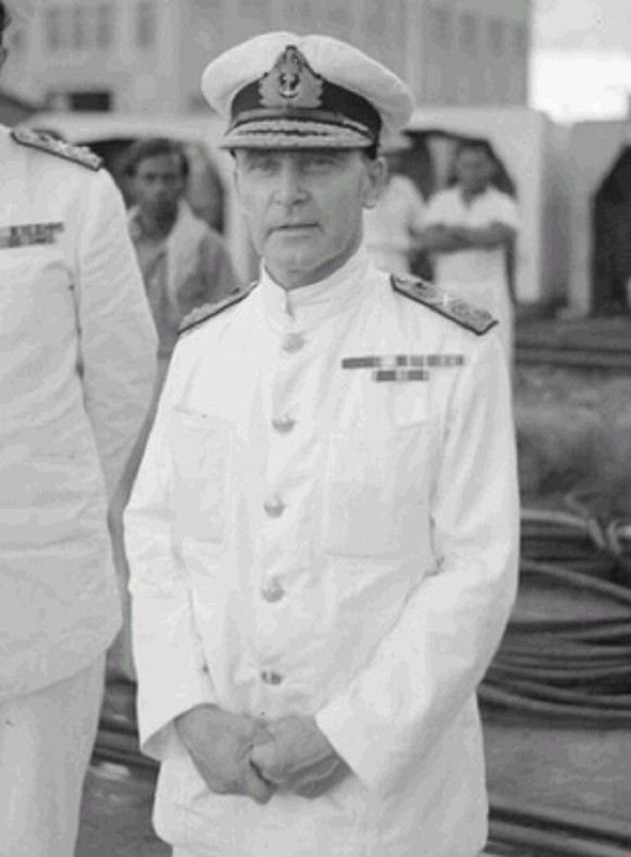 第一任舰长,荣耀与使命的承载者,第一任舰长,荣耀与使命的领航者