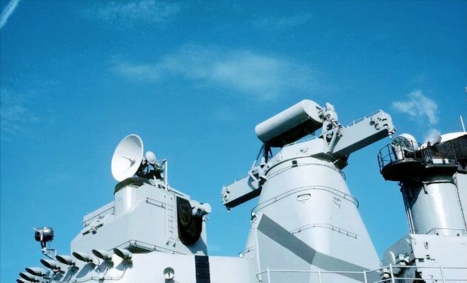 中国海军双面相控阵,引领海军现代化的先锋力量,中国海军双面相控阵,引领现代化的先锋力量