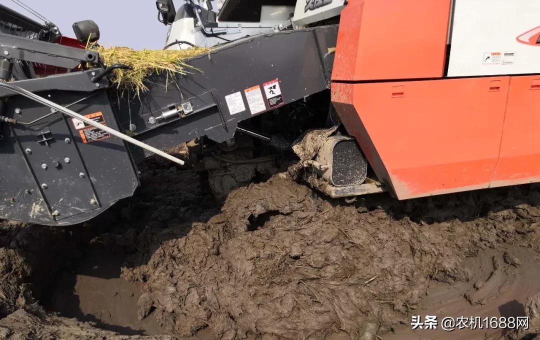 探究99式主战坦克的履带宽度，设计与性能分析，99式主战坦克履带宽度探究及设计与性能分析