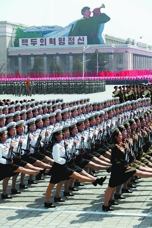 阅兵式上的女兵方队,荣耀与力量的展现,阅兵式上的女兵方队,荣耀与力量的璀璨瞬间