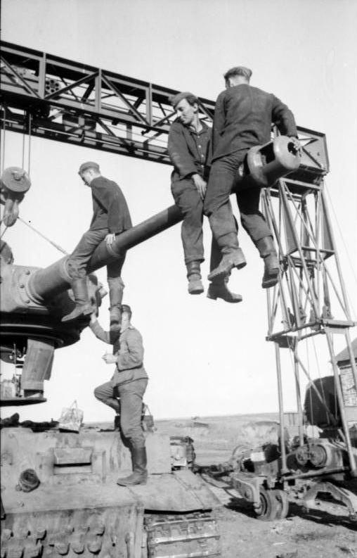 二战虎式,战争机器中的传奇力量,二战虎式,战争传奇中的力量霸主