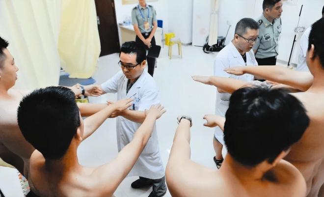 少女征兵体检内部视频,揭示选拔过程的透明度与挑战,少女征兵体检选拔过程揭秘,透明度与挑战的背后故事