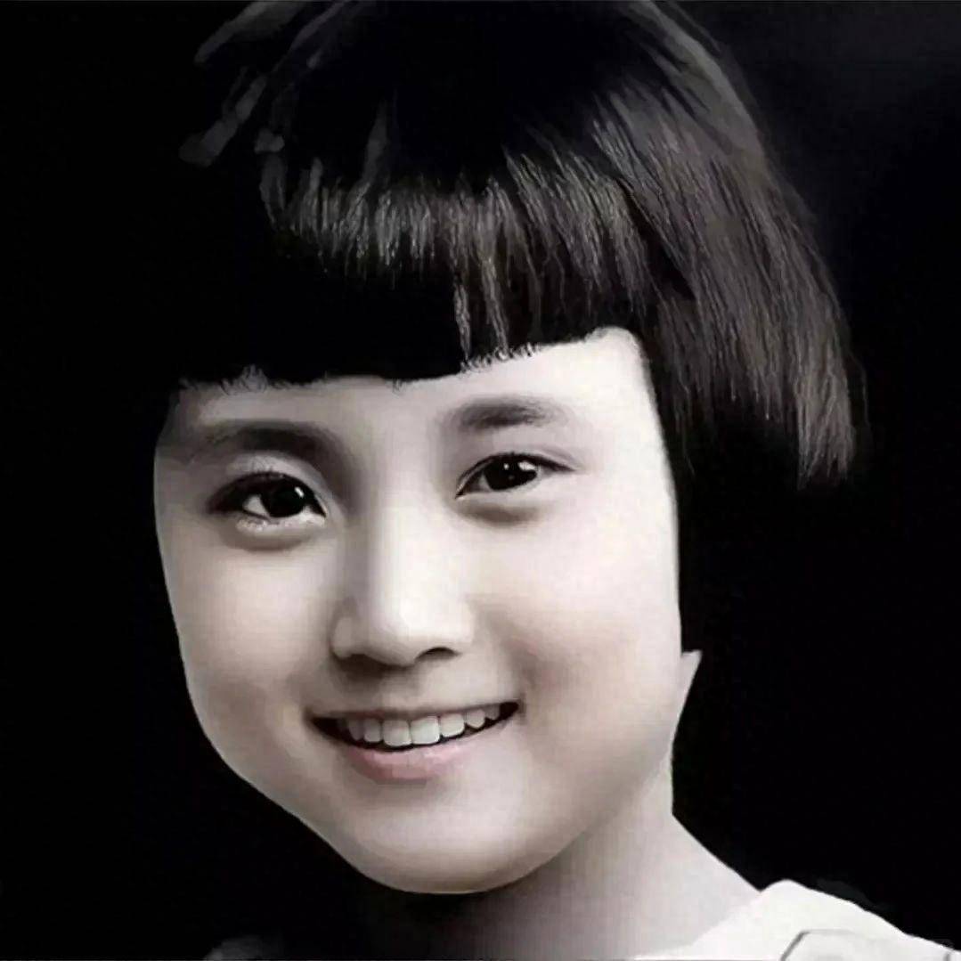 钱学森夫人蒋英照片,音乐与科学的完美结合,钱学森夫人蒋英的音乐与科学人生,照片揭示完美融合之旅