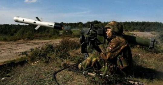 阿帕奇武装直升机集锦，空中力量的璀璨明珠，阿帕奇武装直升机，空中力量的璀璨明珠集锦