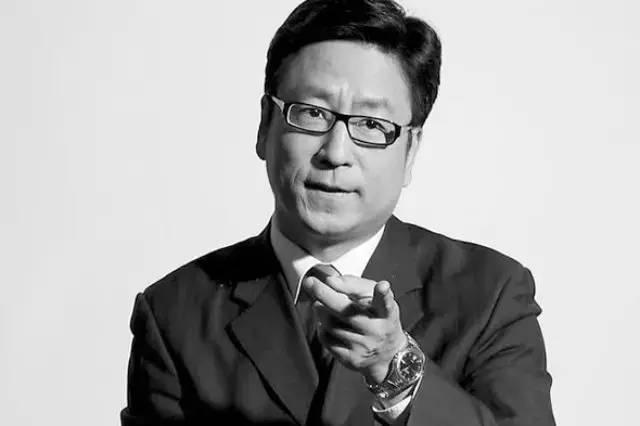 世界新闻周刊2000年第一期,回顾历史,展望未来,世界新闻周刊2000年首期,历史回顾与未来展望