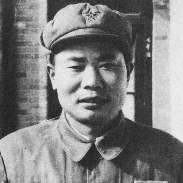 中国人民志愿军司令员——彭德怀的卓越领导与民族精神，彭德怀，中国人民志愿军司令员的卓越领导与民族精神典范