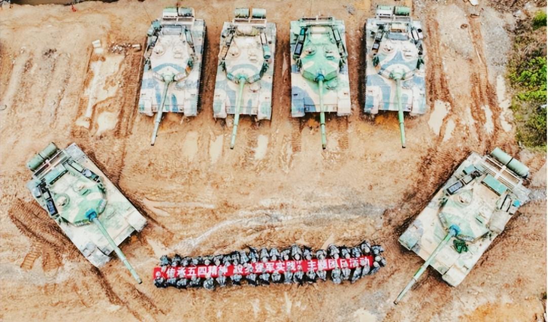 中国陆军重装合成旅,新时代的钢铁洪流,新时代钢铁洪流,中国陆军重装合成旅展现实力